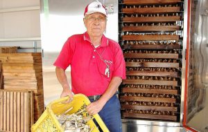 「大地のちから」の量産体制を整えた桑田社長