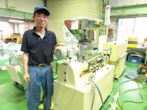 再生ペレットを製造できる「ＳＲルーダー・バンビ」