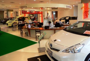 販売台数が伸びた神奈川トヨタの店舗=横浜市内