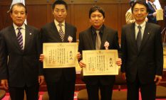 萩生田社長(左から２番目）笹野オーナー(右から２番目）