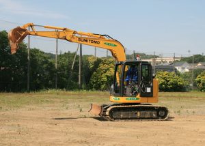 ロボットにより無人運転されるパワーショベル