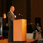 「より一層の発展のために努力する」と話す岡社長