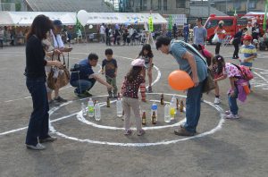 子供向けイベントで楽しむ地域住民