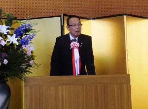 抱負を語る加山市長