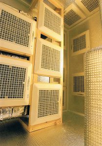 「マッハシステム」の空調室