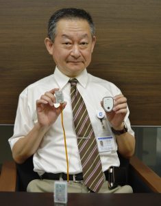 ロガーを持つ松浦次長