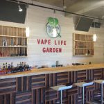 テイスティングができるカウンター席