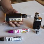 人気機種（中央）とオリジナルリキッド