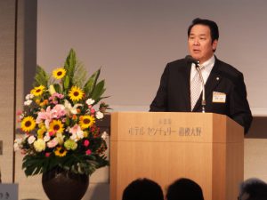 「共生ビジネスを」と唐橋社長