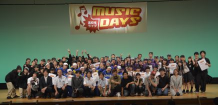 最優秀賞と優秀賞に選ばれたチーム