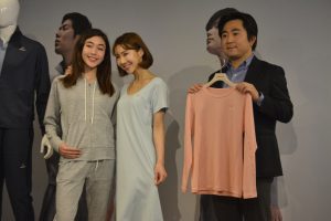 女性向けウエアとアウターの新製品