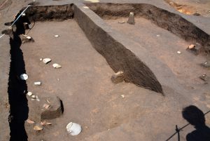 猿投の灰釉陶器が見つかった竪穴式住居跡