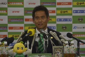 川口選手、引退会見