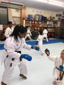 スリランカ空手兄弟、相模原で強化合宿