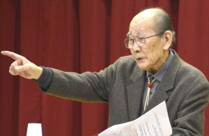 編さんに至った経緯について話す涌田さん