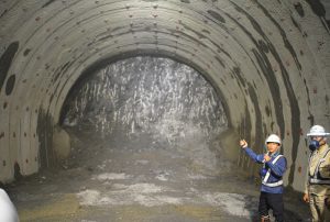 新トンネル工事の掘削面（東京方面）