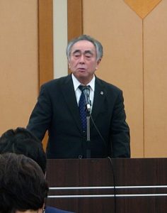 意見を発表する神奈川県トラック協会の石橋専務理事